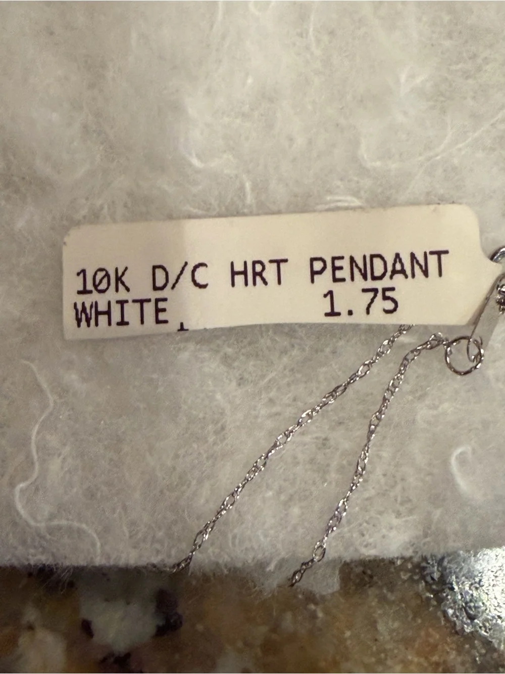 10k white gold Heart Filigree Pendant Necklace - Picture 5 of 6